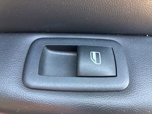 Used 2017 Jeep Grand Cherokee Trailhawk w/ Trailhawk Luxury Group AWD/4WD image 25