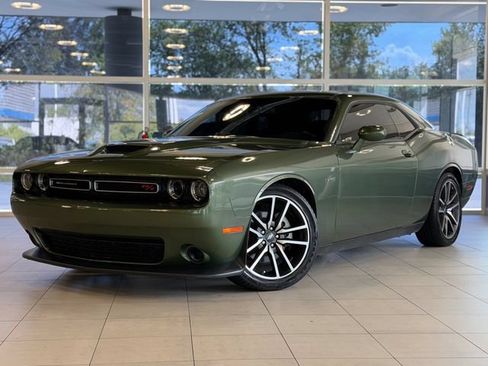 Used 2023 Dodge Challenger R/T RWD image 1