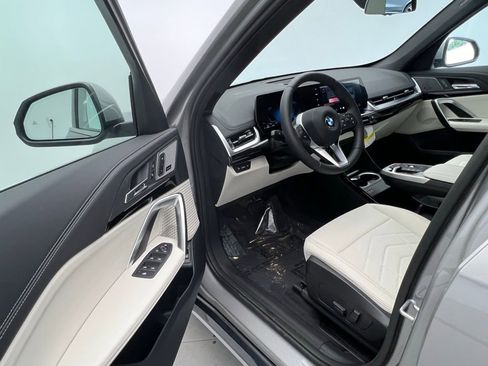 Used 2026 BMW X1 xDrive28i w/ Convenience Package image 21