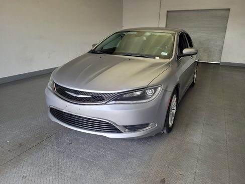 Used 2015 Chrysler 200 Limited FWD image 15