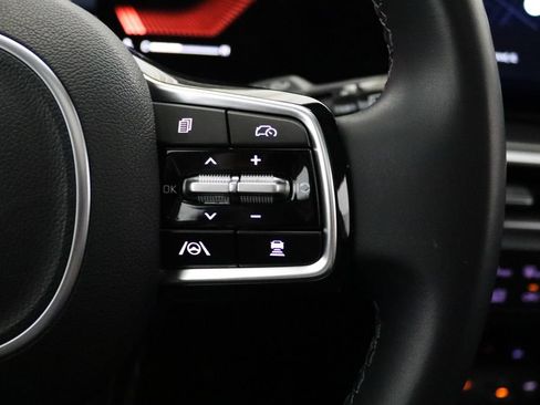 Used 2024 Kia Sorento S w/ Panoramic Sunroof Package FWD image 17