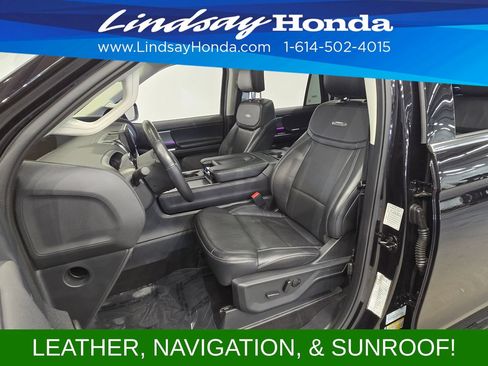 Used 2025 Ford Expedition Max Platinum AWD/4WD image 10