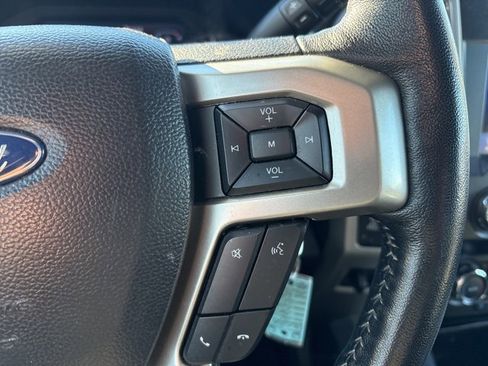 Used 2021 Ford F250 Lariat w/ Chrome Package image 23