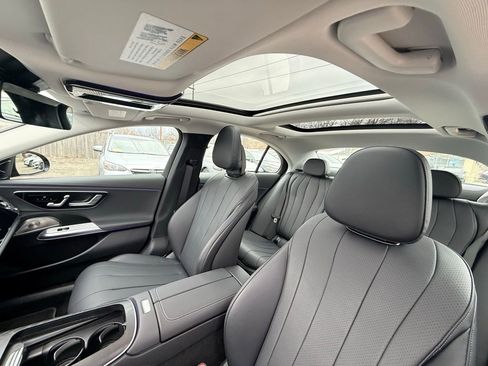 Used 2025 Mercedes-Benz E 450 4MATIC Sedan image 35