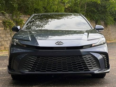 Used 2026 Toyota Camry SE w/ Convenience Package FWD image 12