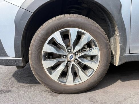 Certified 2025 Subaru Outback Touring w/ Popular Package #2 AWD/4WD image 10