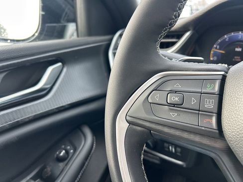 New 2025 Jeep Grand Cherokee L Altitude image 21