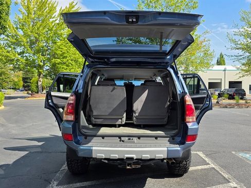 Used 2004 Toyota 4Runner SR5 image 29