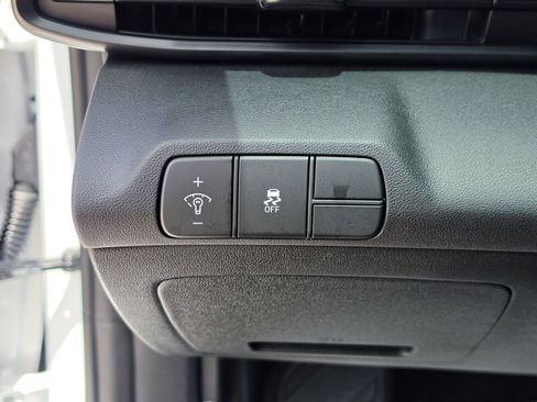Used 2026 Hyundai Elantra Sport FWD image 27