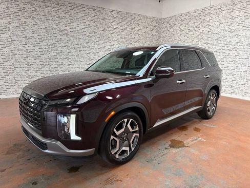 Used 2024 Hyundai Palisade SEL FWD image 3