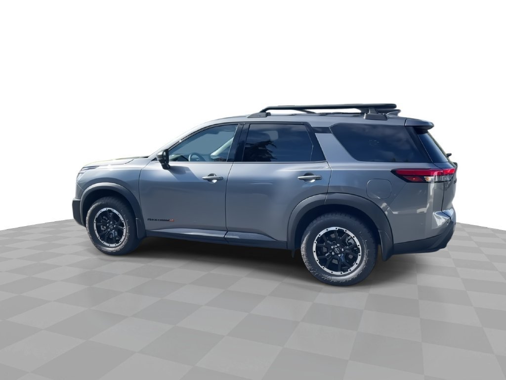 Used 2025 Nissan Pathfinder Rock Creek AWD/4WD image 5