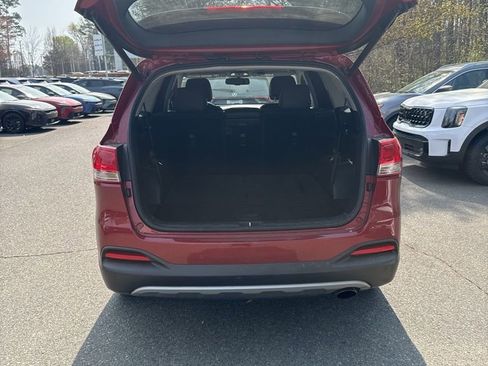 Used 2017 Kia Sorento EX w/ EX V6 Premium Package image 6