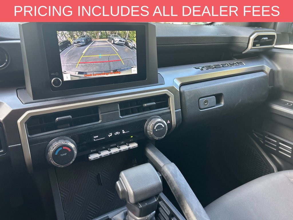 Used 2025 Toyota Tacoma SR5 AWD/4WD image 12