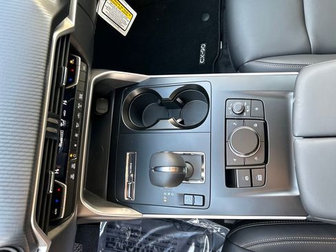 New 2026 MAZDA CX-90 3.3 Turbo w/ Select Package image 17