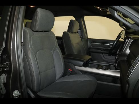 Used 2022 RAM 1500 Big Horn AWD/4WD image 30