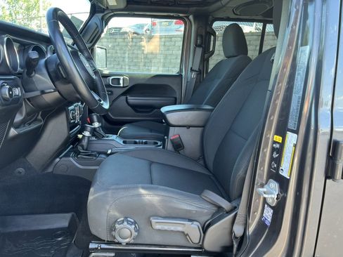 Used 2022 Jeep Wrangler Unlimited Sport S image 5