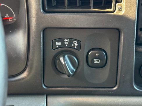 Used 2005 Ford Excursion XLT AWD/4WD image 39