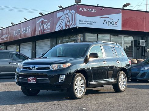 Used 2013 Toyota Highlander Limited AWD/4WD image 2