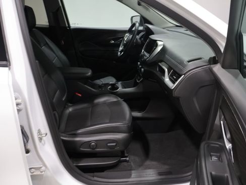 Used 2024 GMC Terrain SLT AWD/4WD image 22