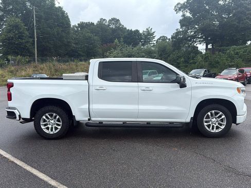 Used 2024 Chevrolet Silverado 1500 RST w/ Convenience Package II RWD image 3