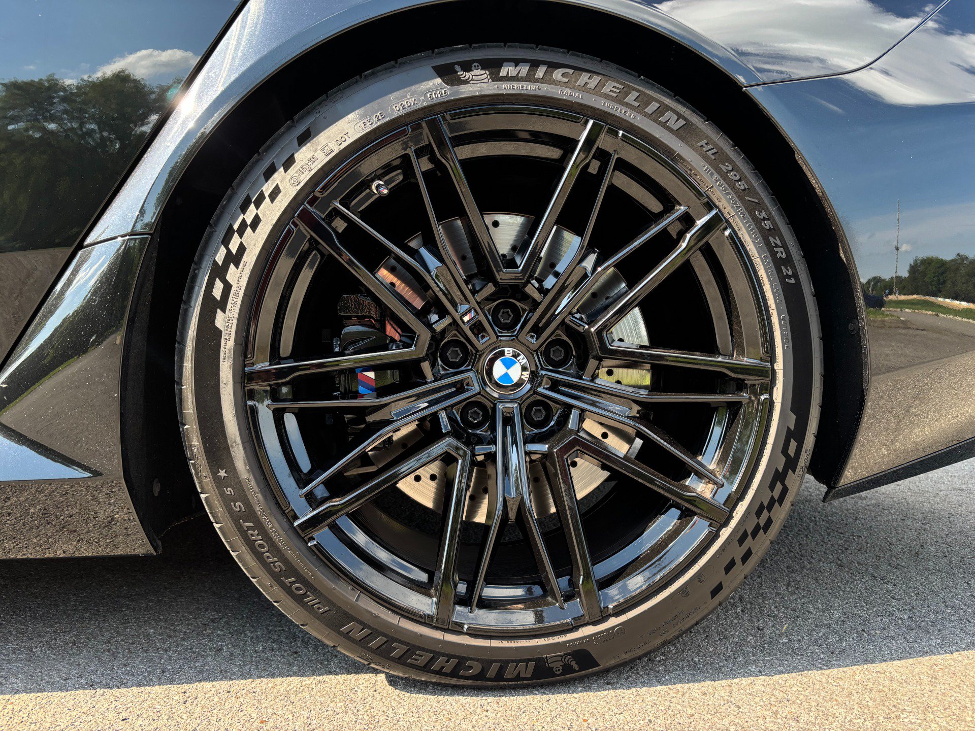 Used 2026 BMW M5 w/ M Driver's Package AWD/4WD image 59