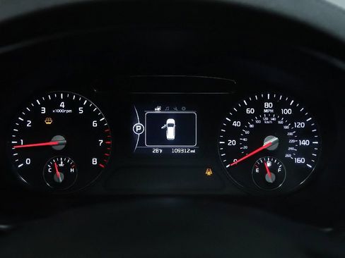 Used 2018 Kia Sorento LX image 24