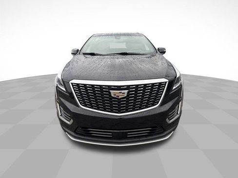 Used 2021 Cadillac XT5 Premium Luxury image 2