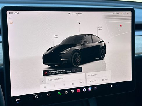 Used 2022 Tesla Model Y Performance AWD/4WD image 22