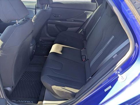 Used 2025 Hyundai Elantra Sport image 17