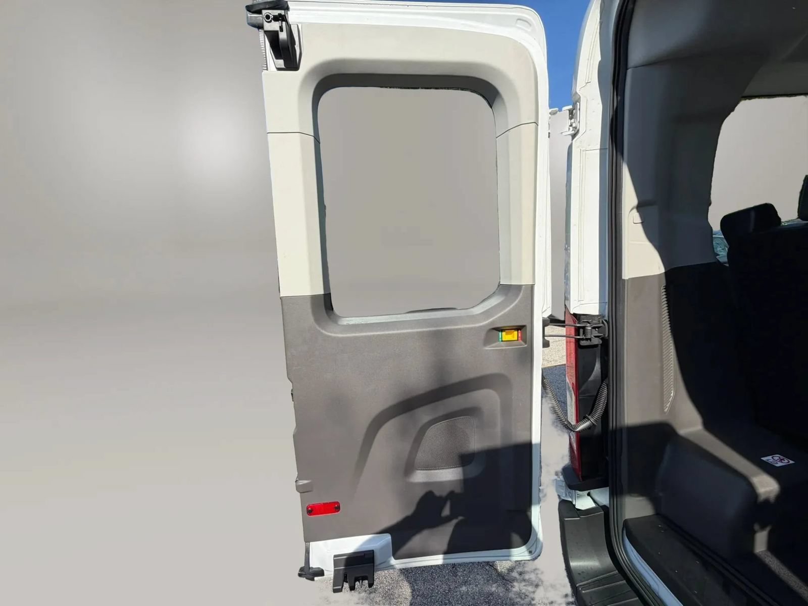 Used 2020 Ford Transit 150 XL RWD image 35