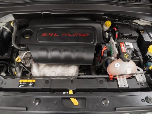 Certified 2017 Jeep Renegade Trailhawk image 54