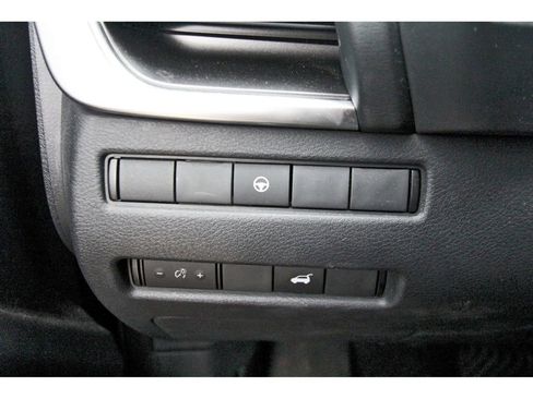 Used 2023 Nissan Rogue SV w/ SV Premium Package FWD image 17