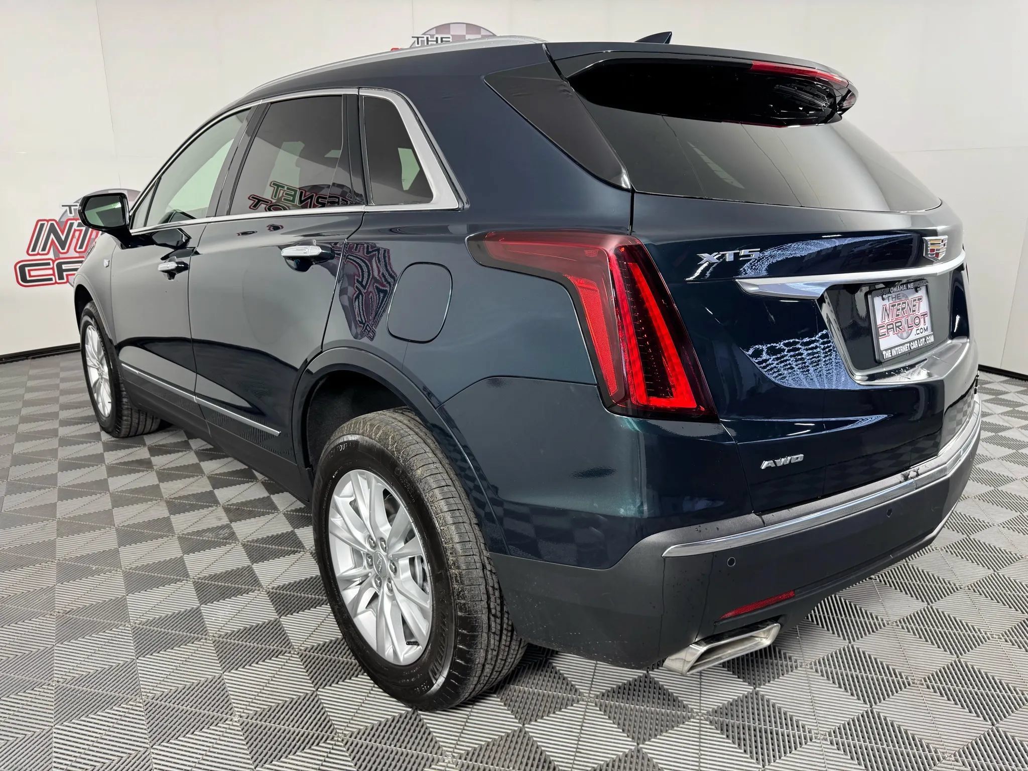 Used 2025 Cadillac XT5 Luxury w/ LPO, Floor Liner Package AWD/4WD image 26