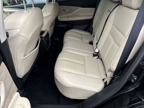 Used 2023 Nissan Murano SL w/ SL Moonroof Package FWD image 14
