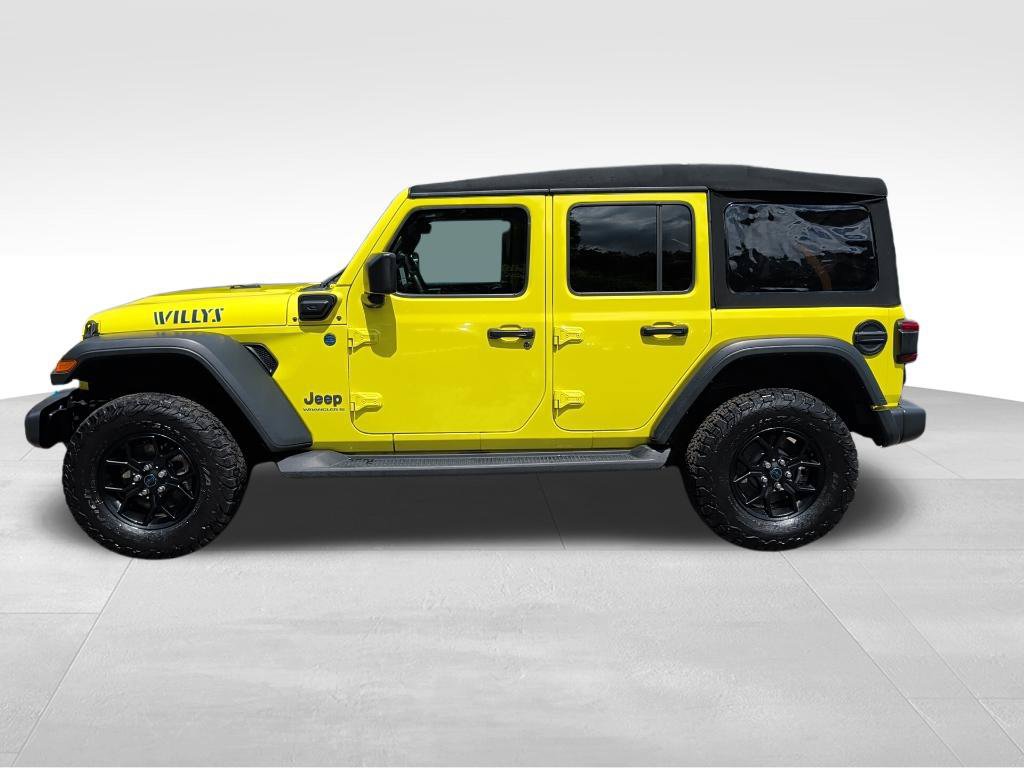 Used 2024 Jeep Wrangler Unlimited AWD/4WD image 2