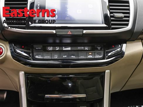 Used 2017 Honda Accord EX-L image 20