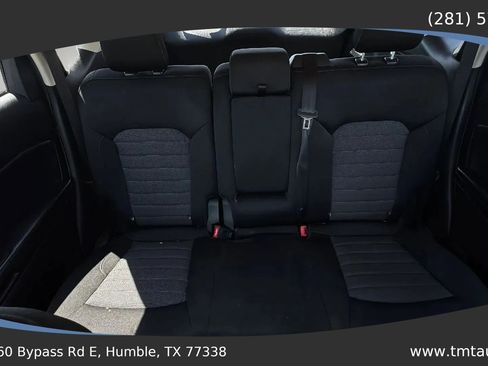 Used 2020 Ford Edge SE AWD/4WD image 21