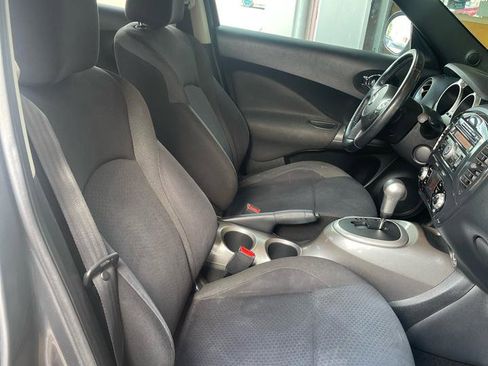 Used 2012 Nissan Juke SV FWD image 19