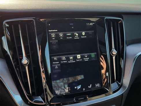 Used 2020 Volvo S60 T5 Momentum image 26