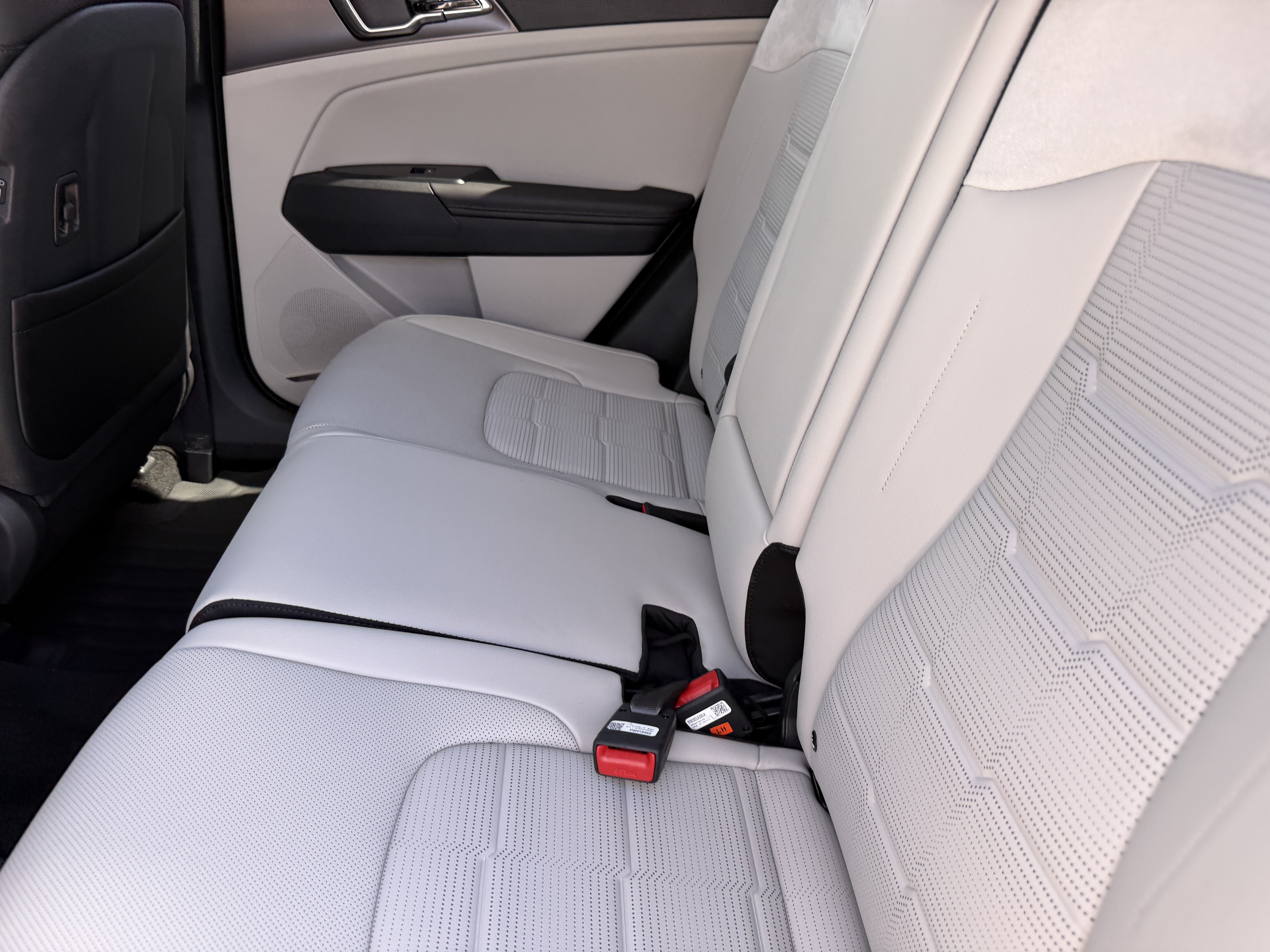 New 2027 Kia Sportage SX FWD image 15