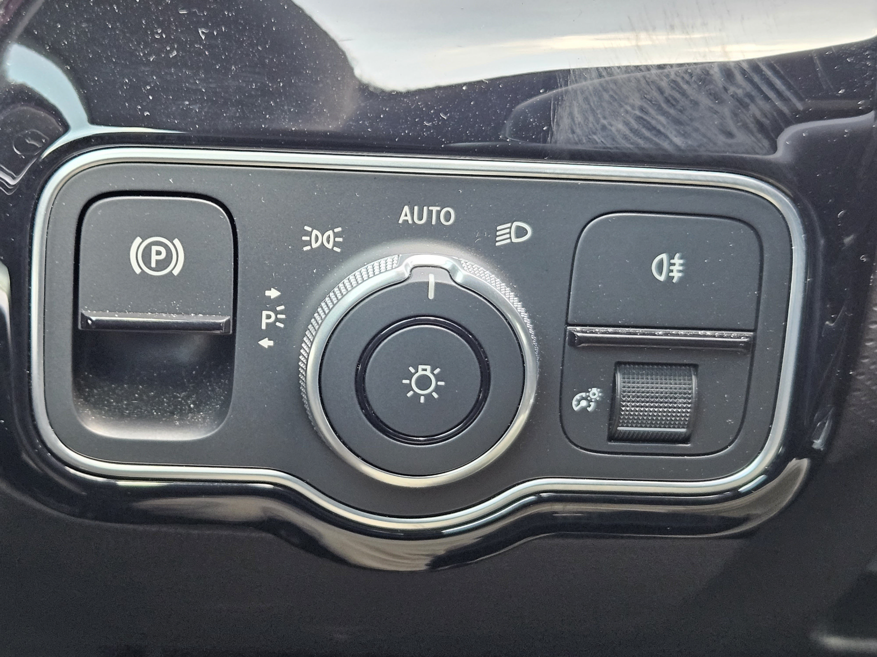 Used 2025 Mercedes-Benz CLA 250 image 13