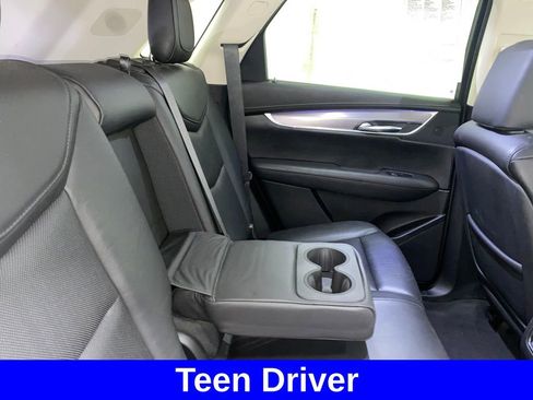 Used 2019 Cadillac XT5 Premium Luxury image 18