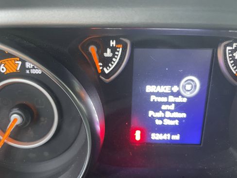 Used 2021 Jeep Wrangler Unlimited Sport image 4