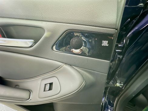 Certified 2021 Toyota Avalon XSE image 34