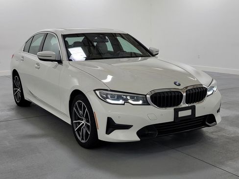 Used 2021 BMW 330i xDrive Sedan w/ Premium Package AWD/4WD image 2