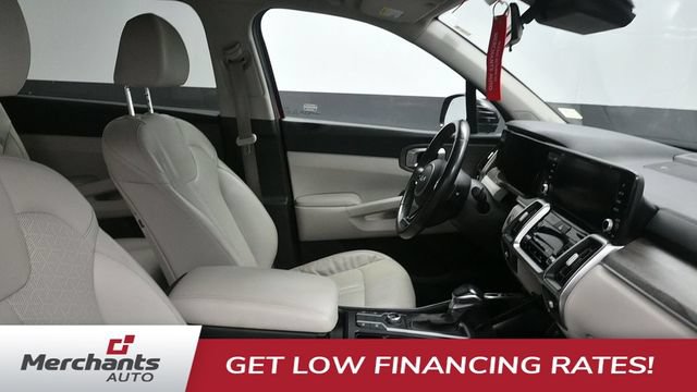 Used 2022 Kia Sorento S w/ Panoramic Sunroof Package AWD/4WD image 15
