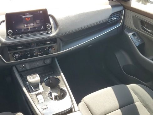 Used 2023 Nissan Rogue S FWD image 13