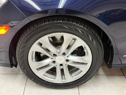 Used 2011 Mercedes-Benz E 350 4MATIC Sedan image 38