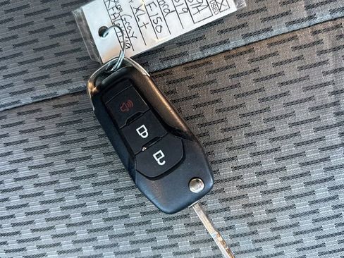 Used 2019 Ford F150 XLT image 32