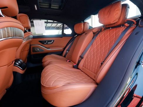 Used 2023 Mercedes-Benz S 580 4MATIC Sedan image 43